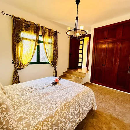 La Majada De Machin - Apartamento Rural Con Jardin Privado Entre Volcanes Lägenhet